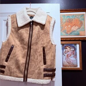 Wild Fable Tan and Cream Sleeveless Vest